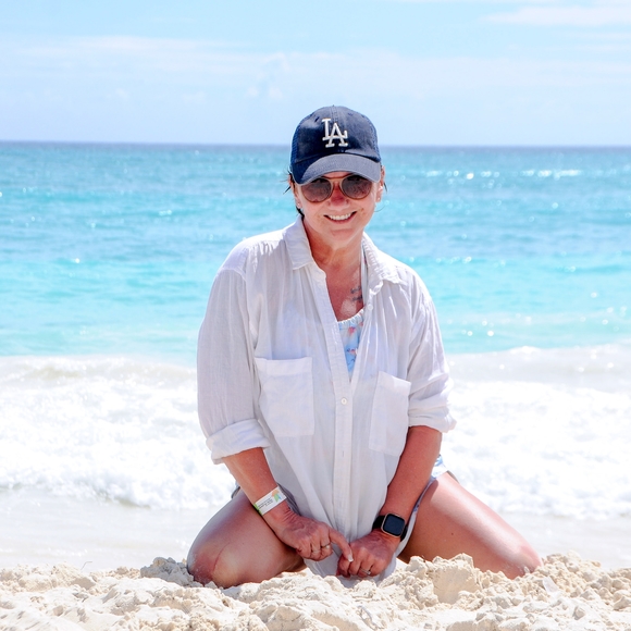 Meet your Posher, Robin - Picture 1 of 1